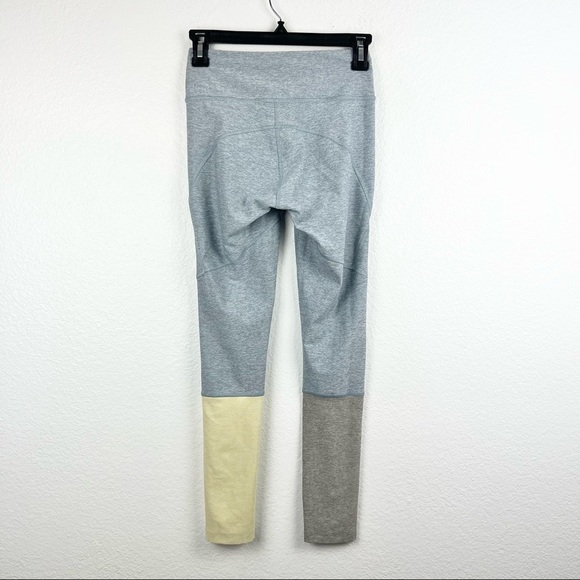 OUTDOOR VOICES Dipped Warm-Up 7/8 Leggings, Blue Yellow Gray Heathered, Size XS - Picture 4 of 7